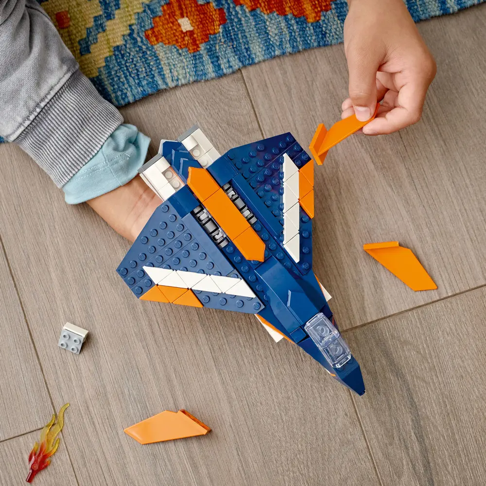 LEGO Creator 3 in 1 Avion supersonic 31126