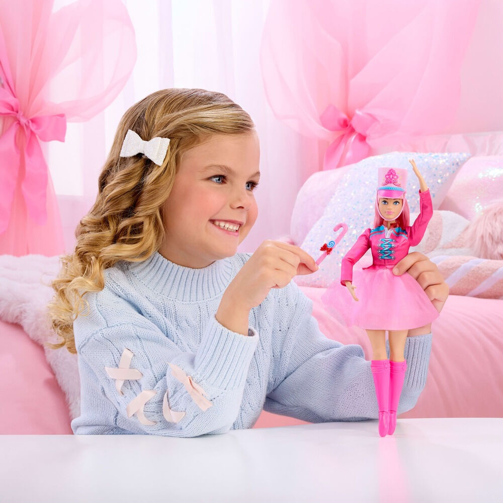 Papusa Barbie Spargatorul de nuci Daisy JLW52, Multicolor