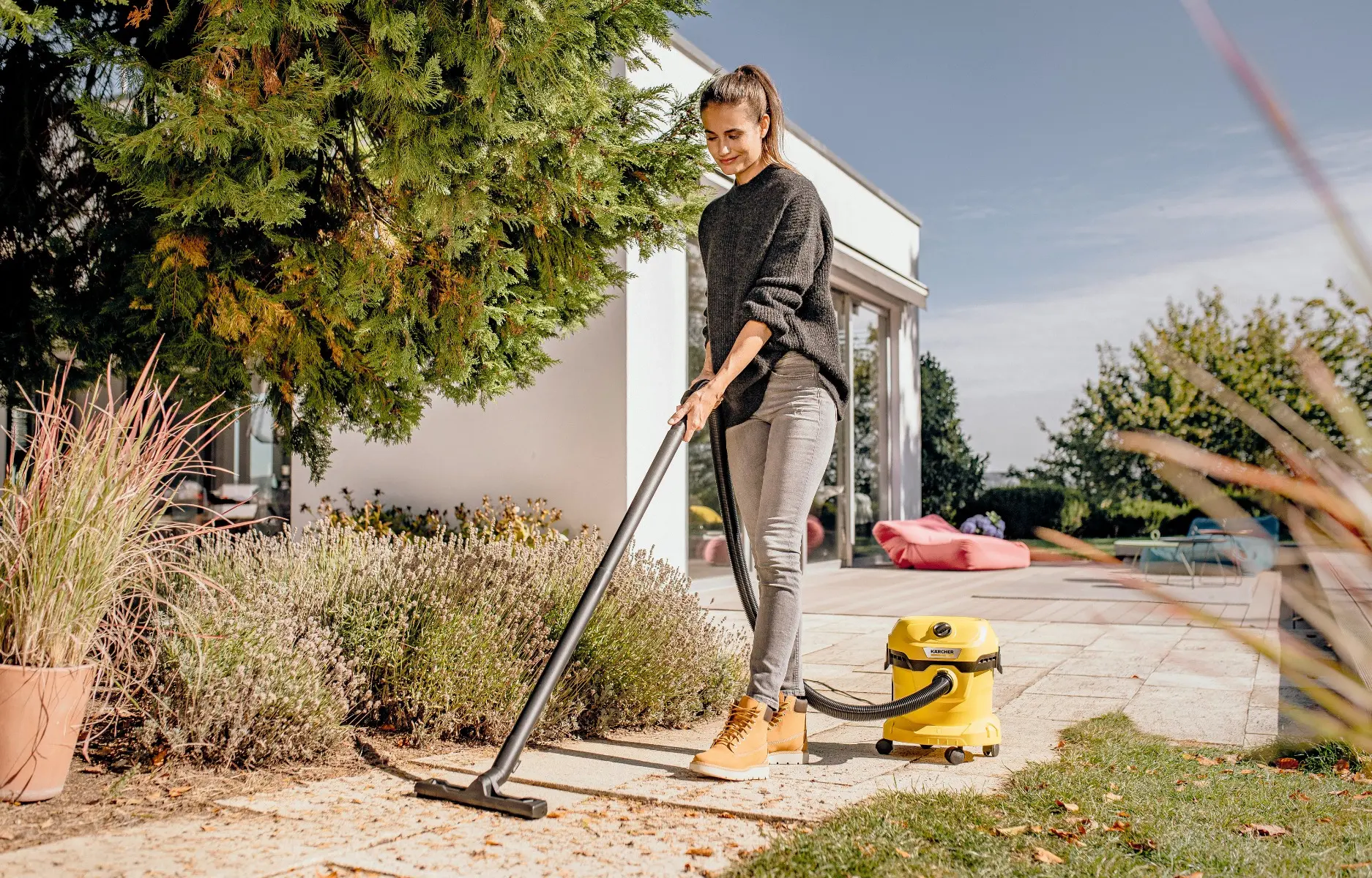 Aspirator multifunctional Karcher WD 2 PLUS V-12/4/18, 12 litri, 1000 W, Galben