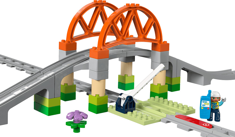 LEGO DUPLO Town Set de extindere Pod si sine de cale ferata 10426
