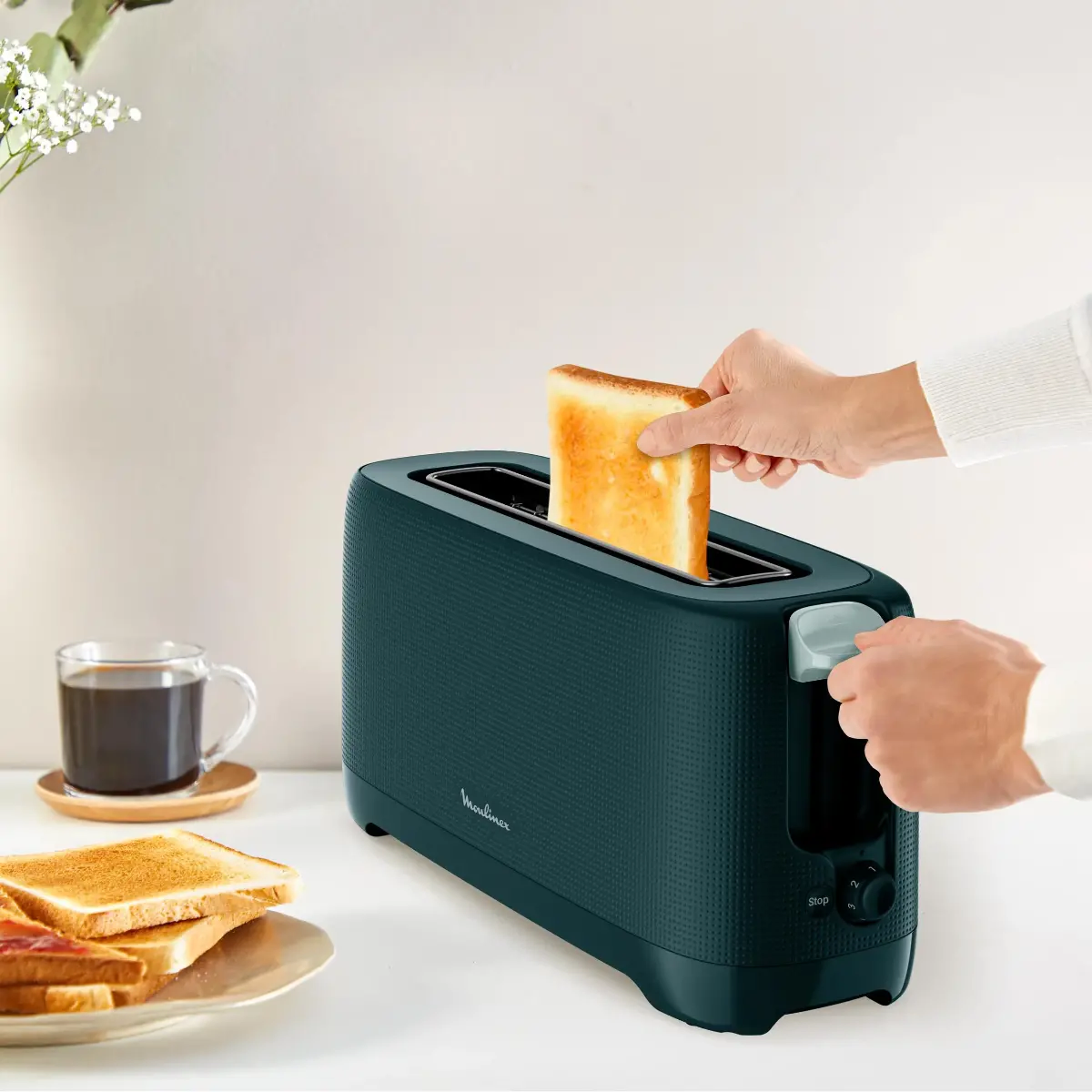 Prajitor de paine Moulinex LS2M04F0, 7 niveluri de prajire, 840-1000 W, Negru